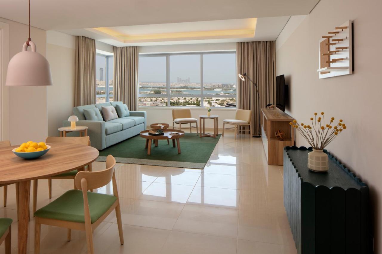 Staybridge Suites Dubai Internet City By Ihg Номер фото
