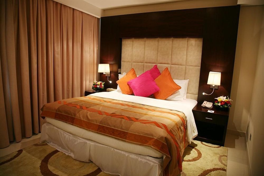 Staybridge Suites Dubai Internet City By Ihg Екстер'єр фото