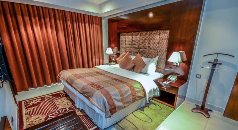 Staybridge Suites Dubai Internet City By Ihg Екстер'єр фото